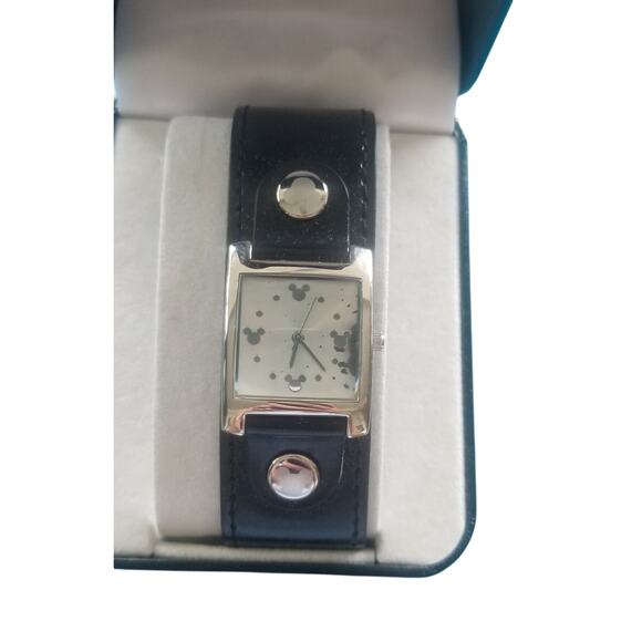 Vintage Mickey Mouse Time Works Watch New - Picture 2 of 5
